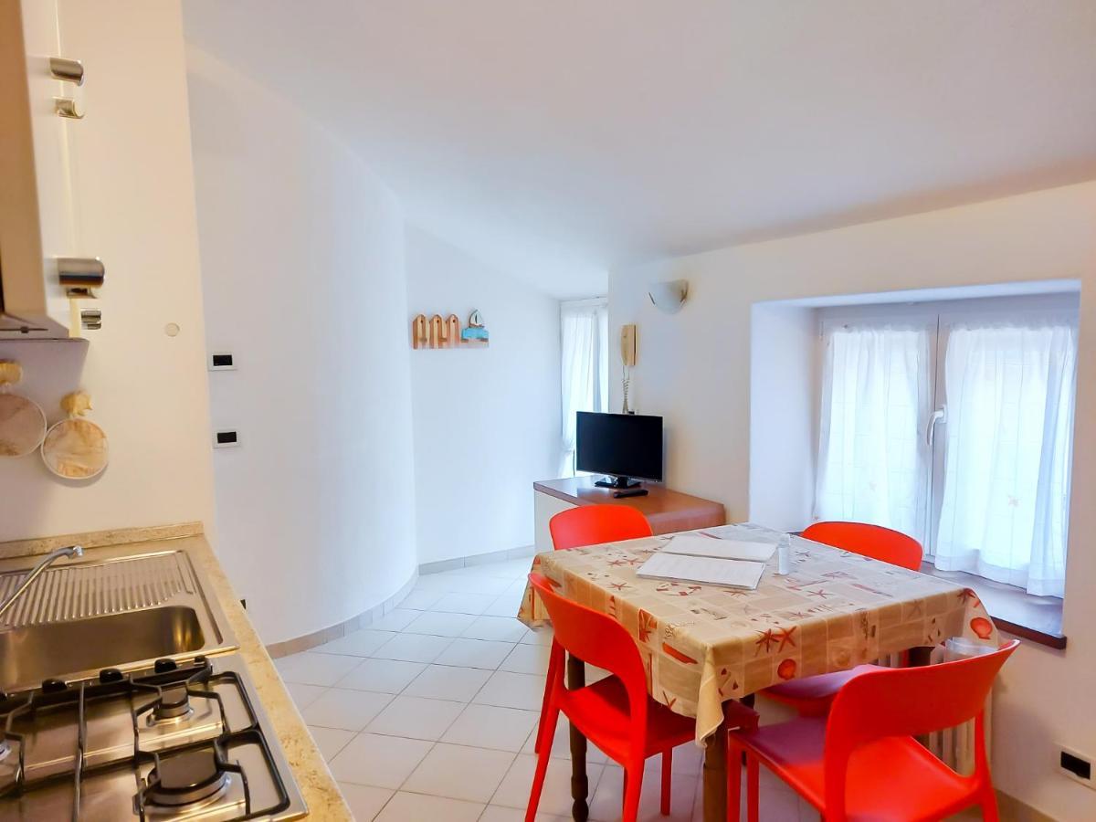 Residence Italia Finale Ligure Buitenkant foto