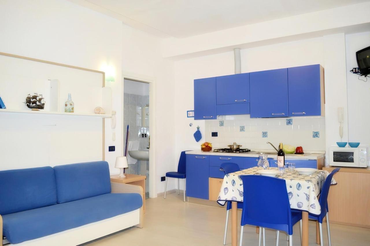 Residence Italia Finale Ligure Buitenkant foto