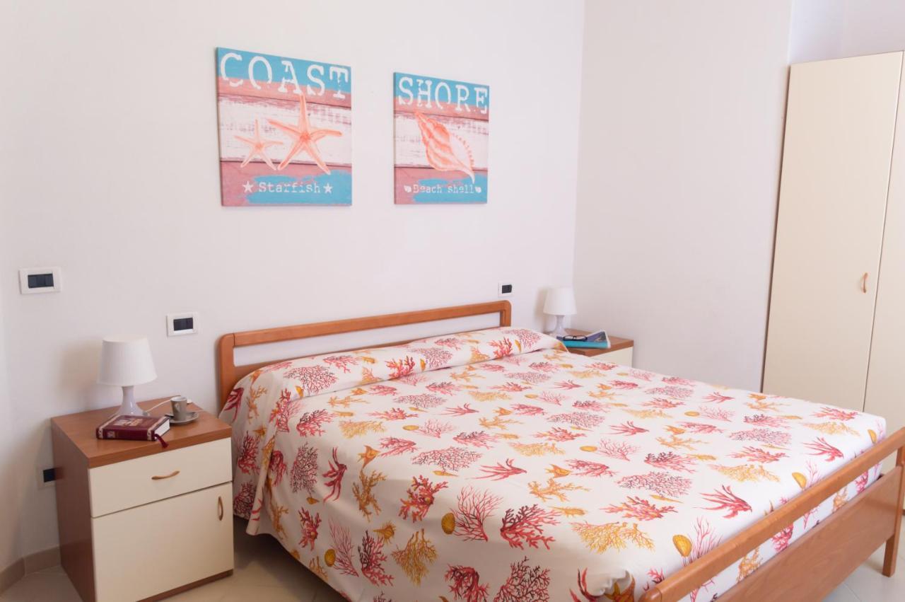 Residence Italia Finale Ligure Buitenkant foto