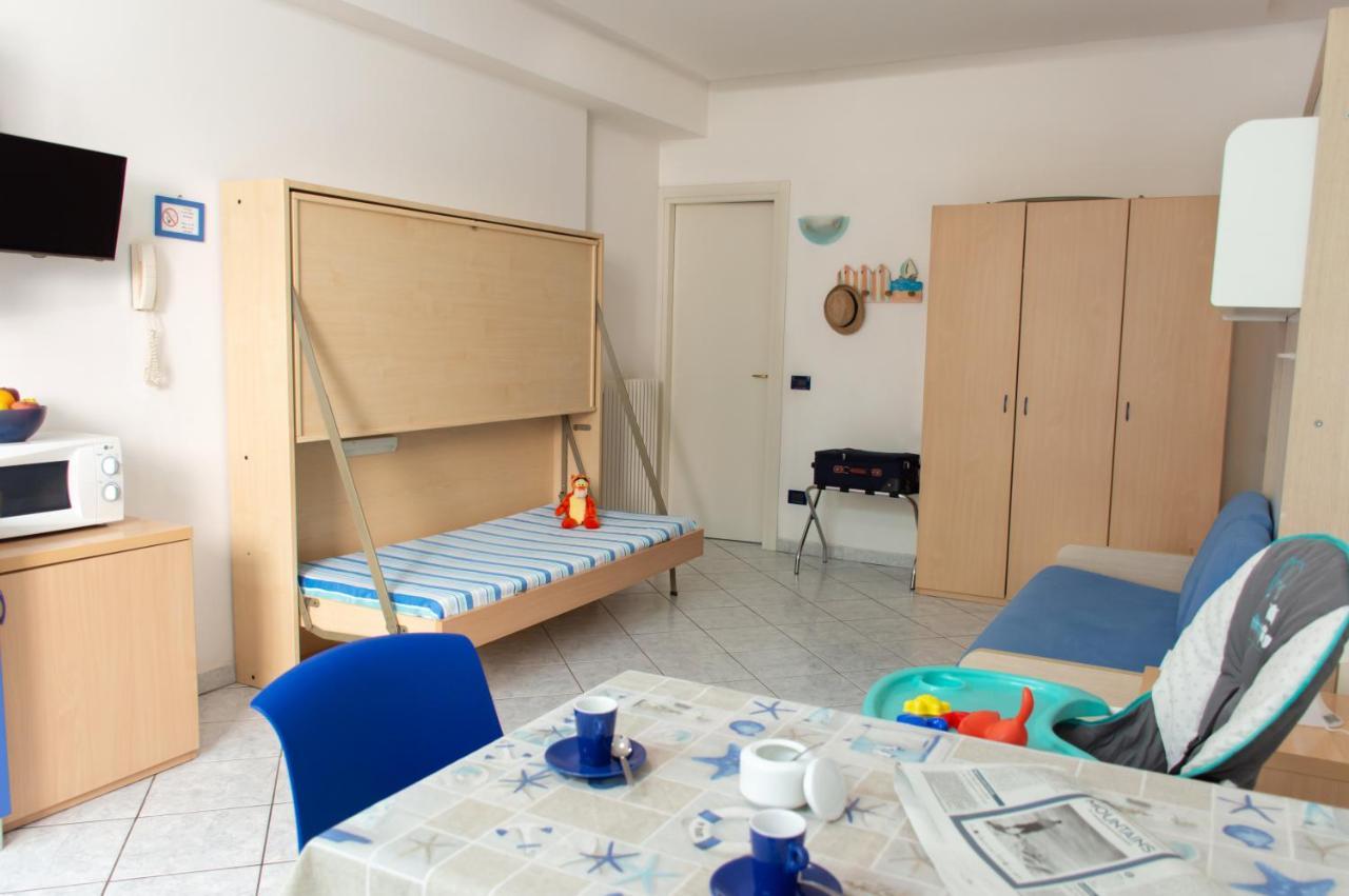 Residence Italia Finale Ligure Buitenkant foto