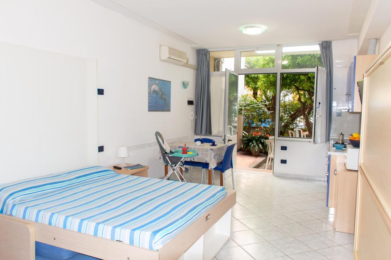 Residence Italia Finale Ligure Buitenkant foto