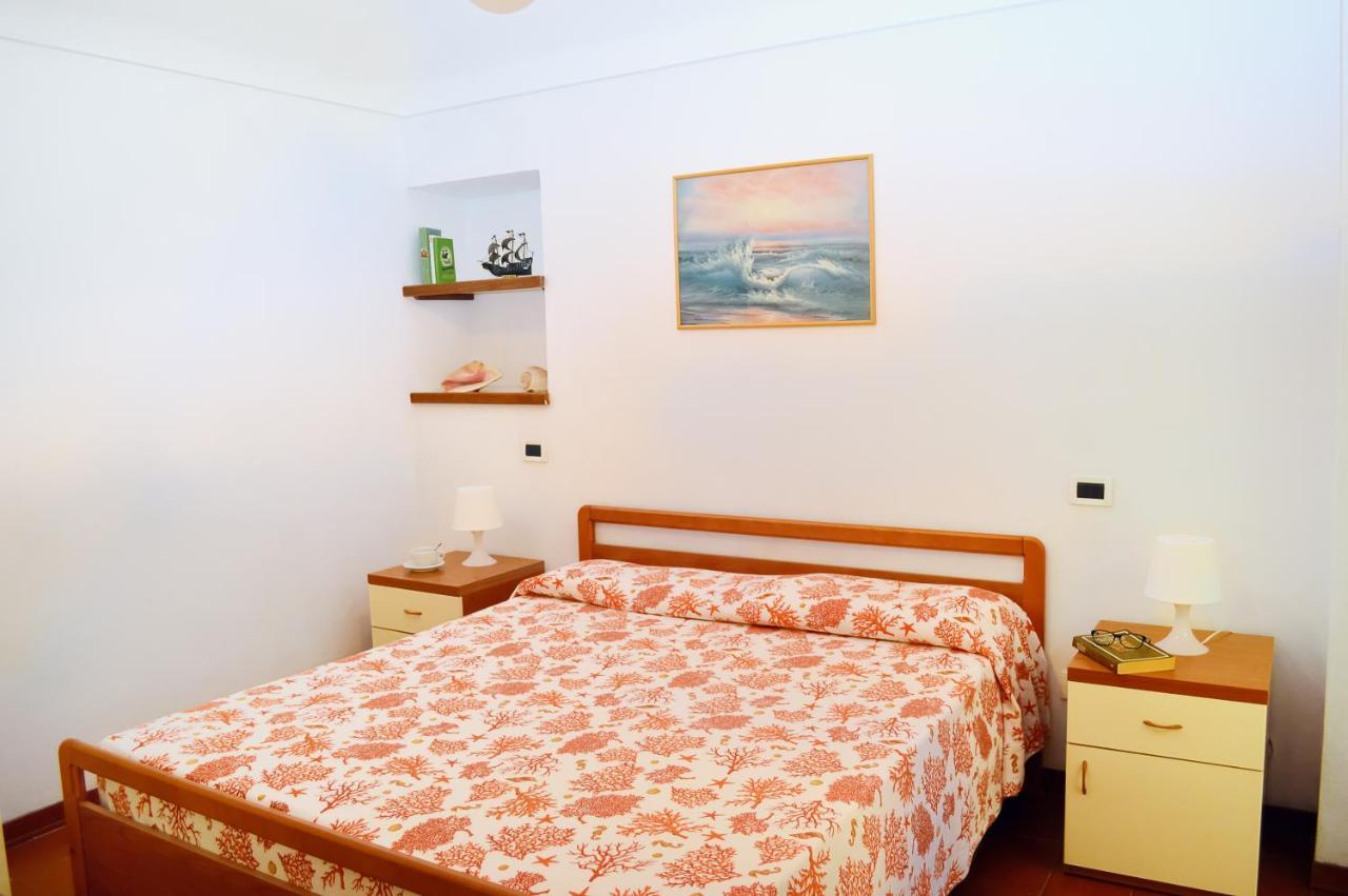 Residence Italia Finale Ligure Buitenkant foto